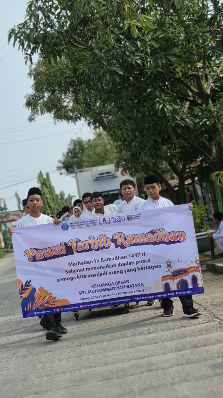 Semarak Tarhib Ramadhan 1447 H MTs Muhammadiyah Batang: Jalan Sehat dan Penguatan Program Ibadah