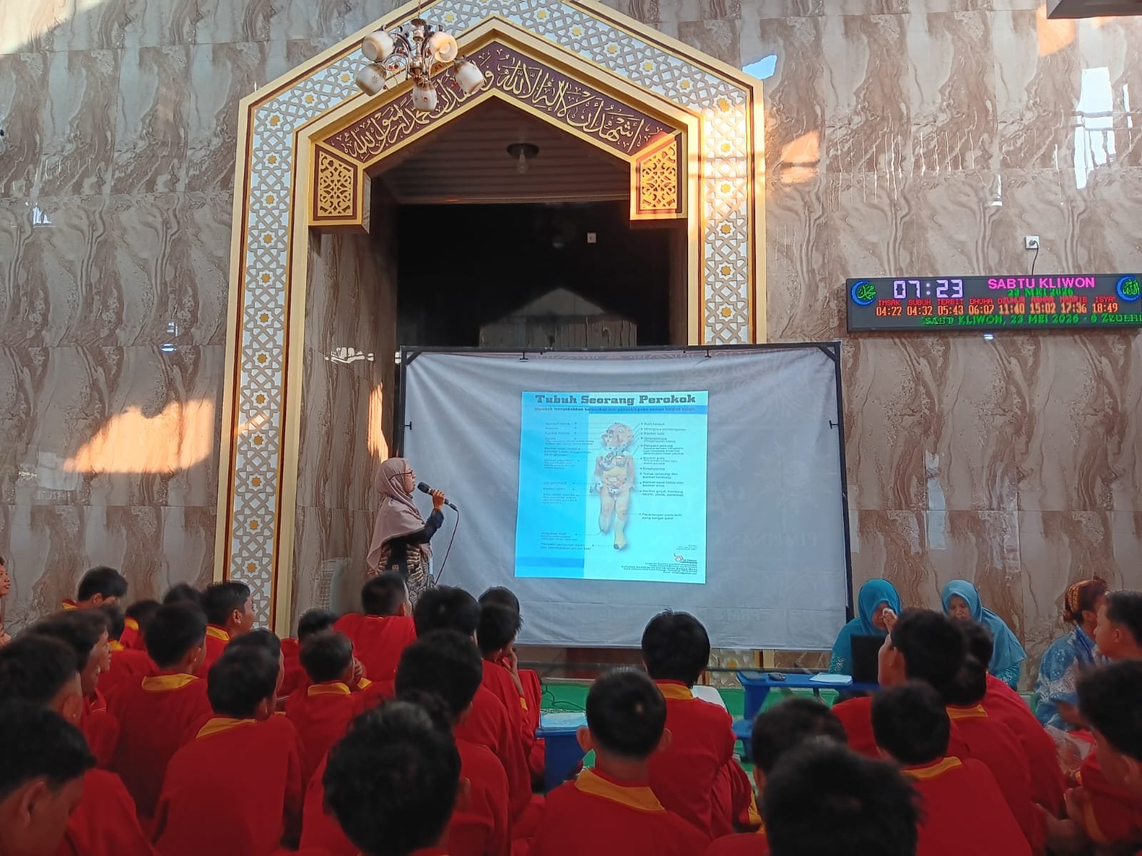 Jaga Masa Depan Generasi Muda, MTs Muhammadiyah Batang Gelar Sosialisasi Bahaya Roko