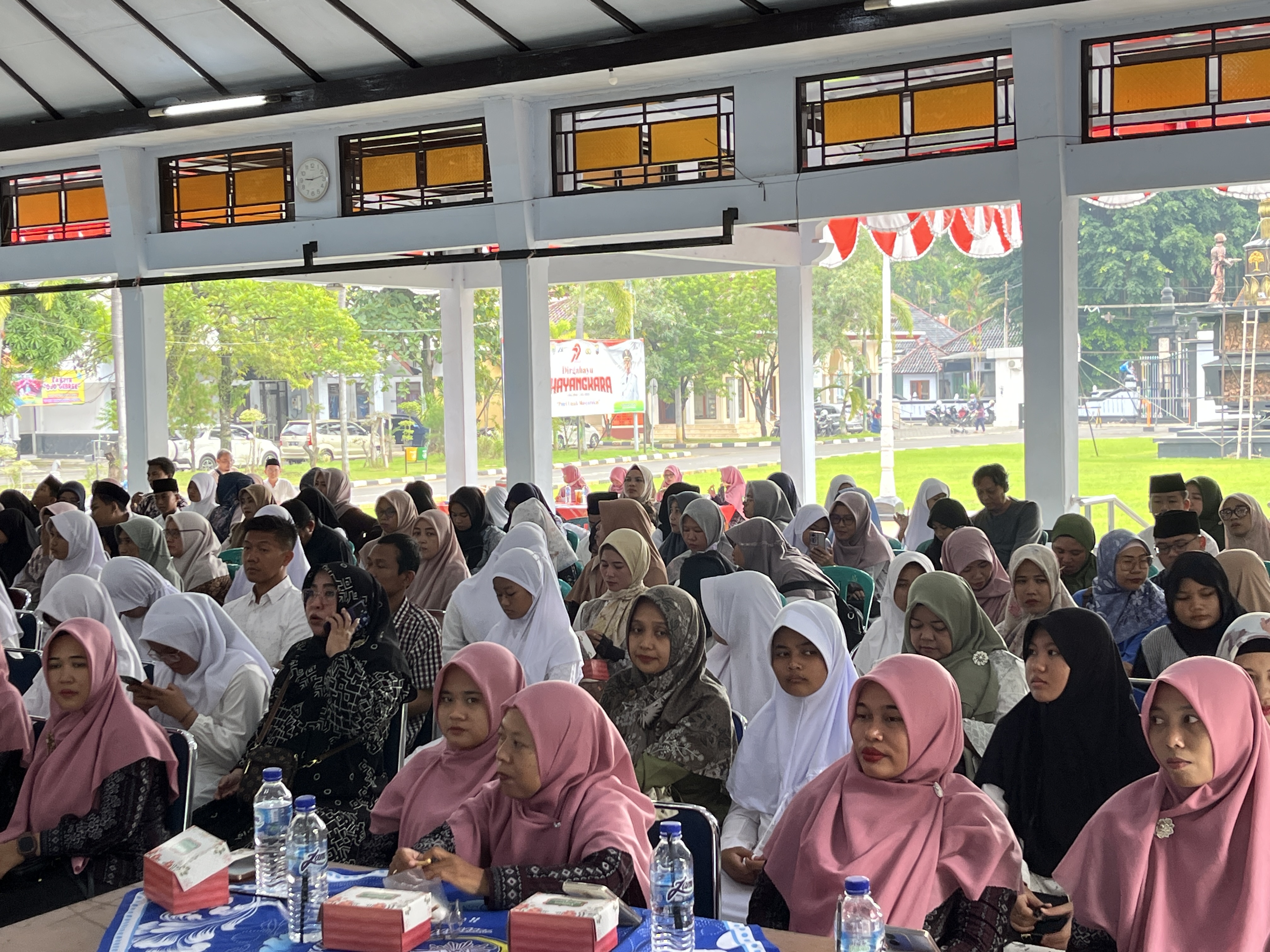 Momentum Baru Kepemimpinan Pelajar, MTs Muhammadiyah Batang Gelar Pelantikan Serentak Tiga Ortom